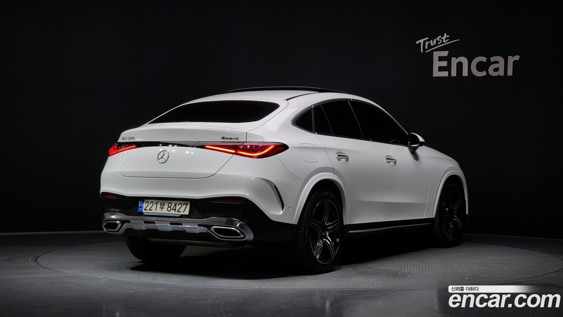 Mercedes-Benz GLC-Class 2024