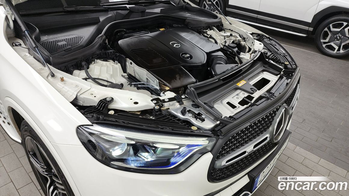 Mercedes-Benz GLC-Class 2024