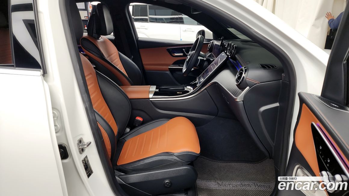 Mercedes-Benz GLC-Class 2024