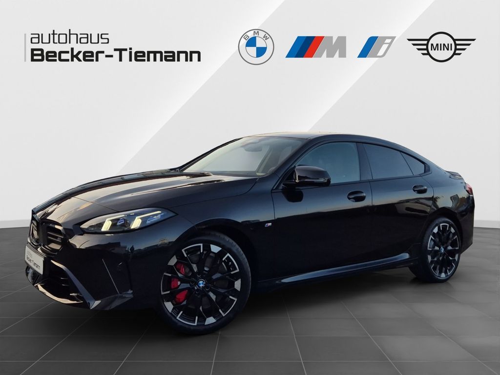 BMW M235 2025