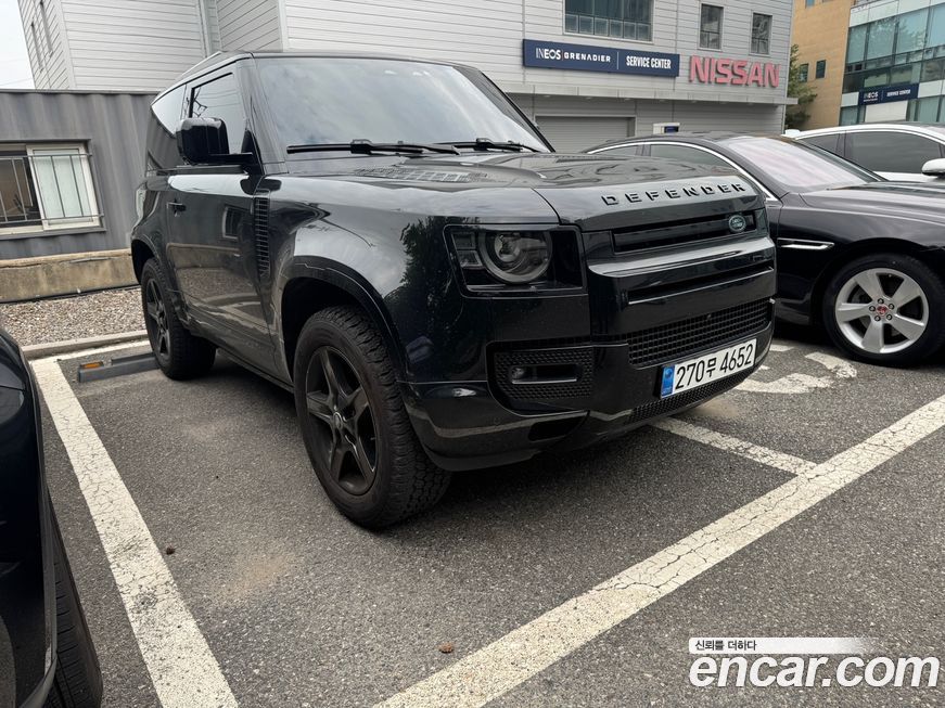 Land Rover Defender 2023