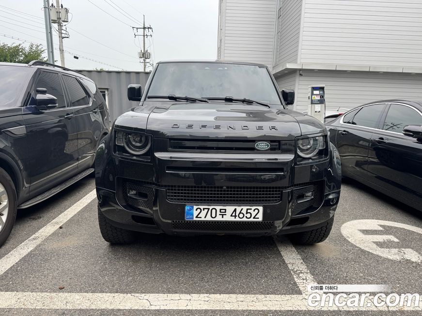 Land Rover Defender 2023