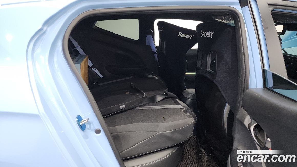 Hyundai Veloster 2021