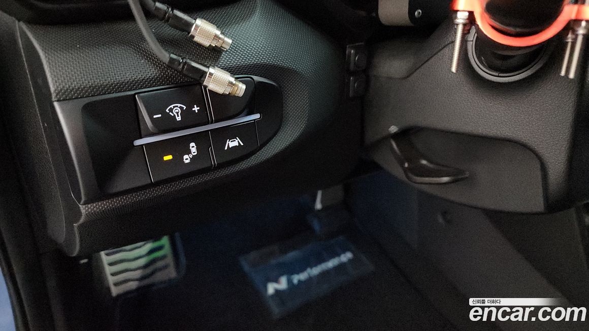 Hyundai Veloster 2021