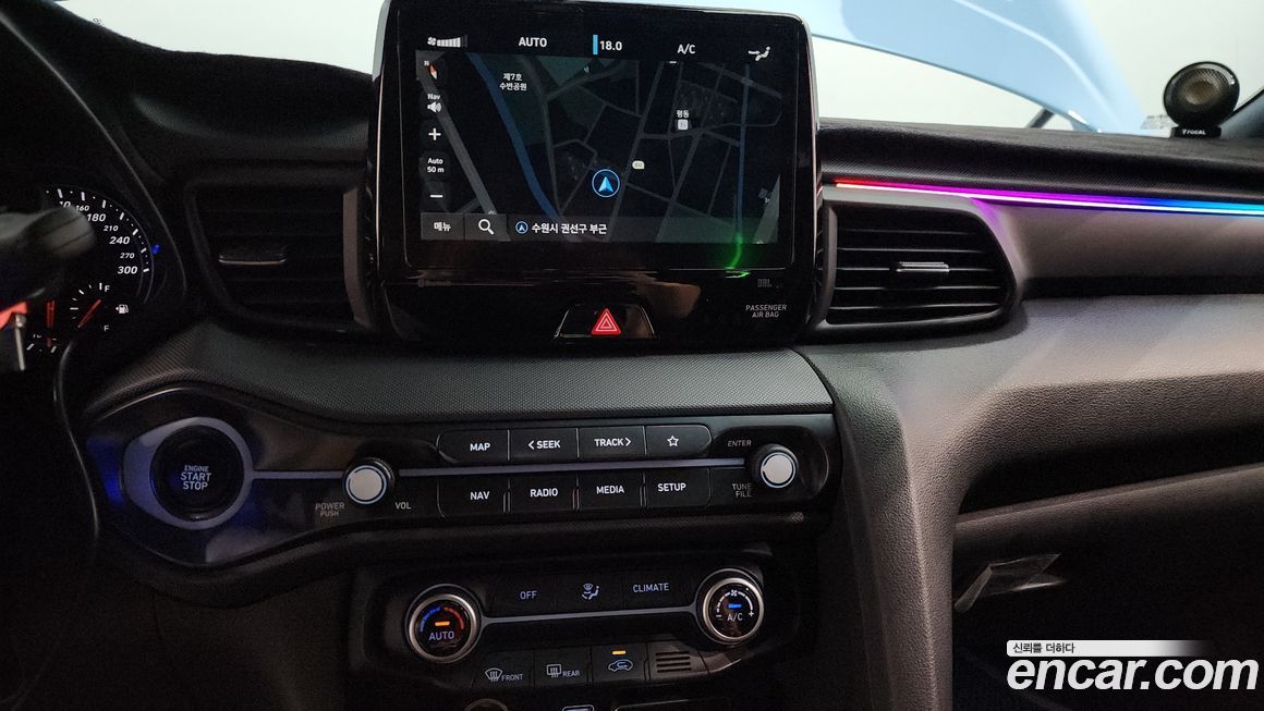 Hyundai Veloster 2021