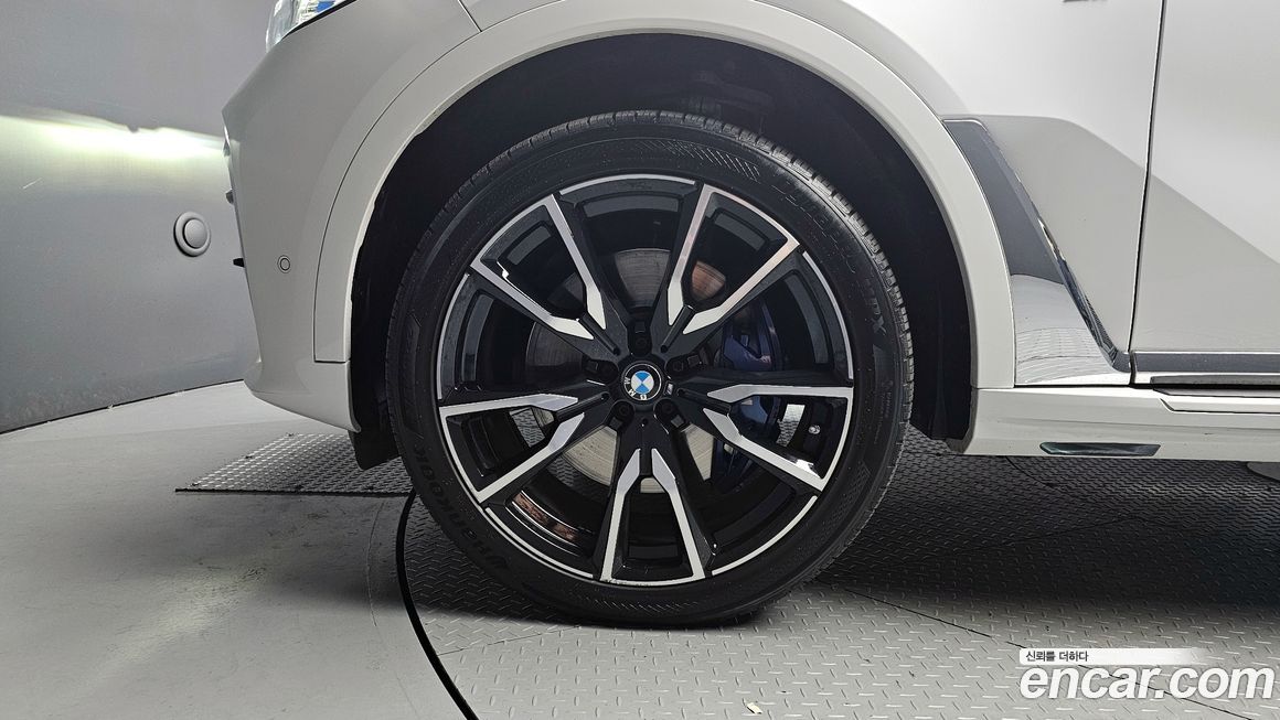 BMW X7 2022