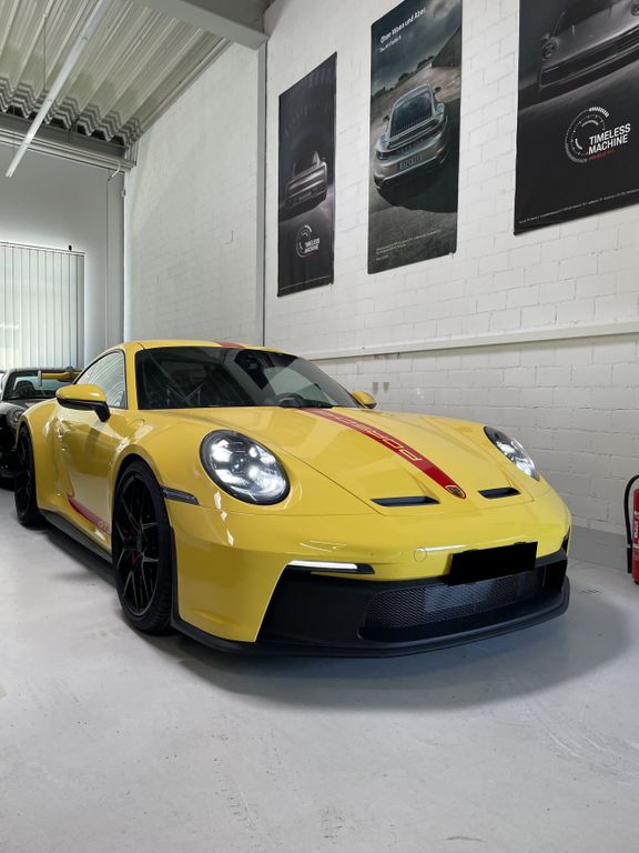 Porsche 992 2024