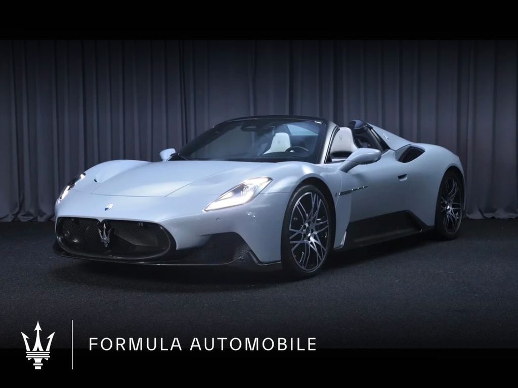 Maserati MC20 2023