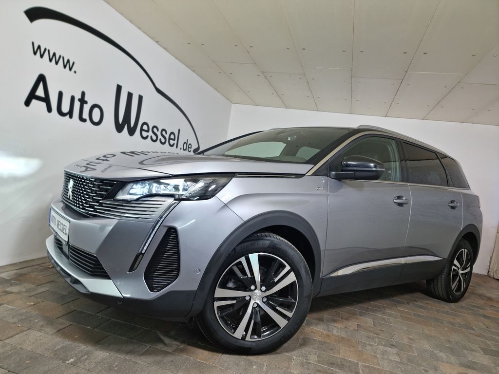 Peugeot 5008 2021