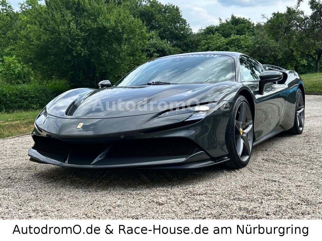 Ferrari SF90 2022