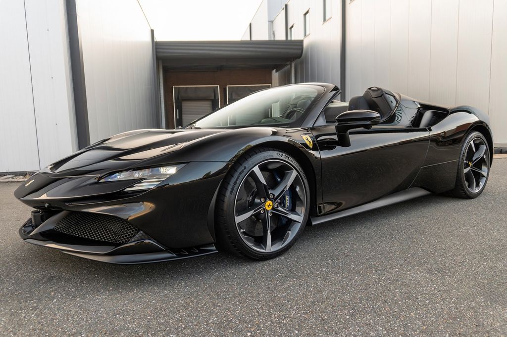 Ferrari SF90 2023