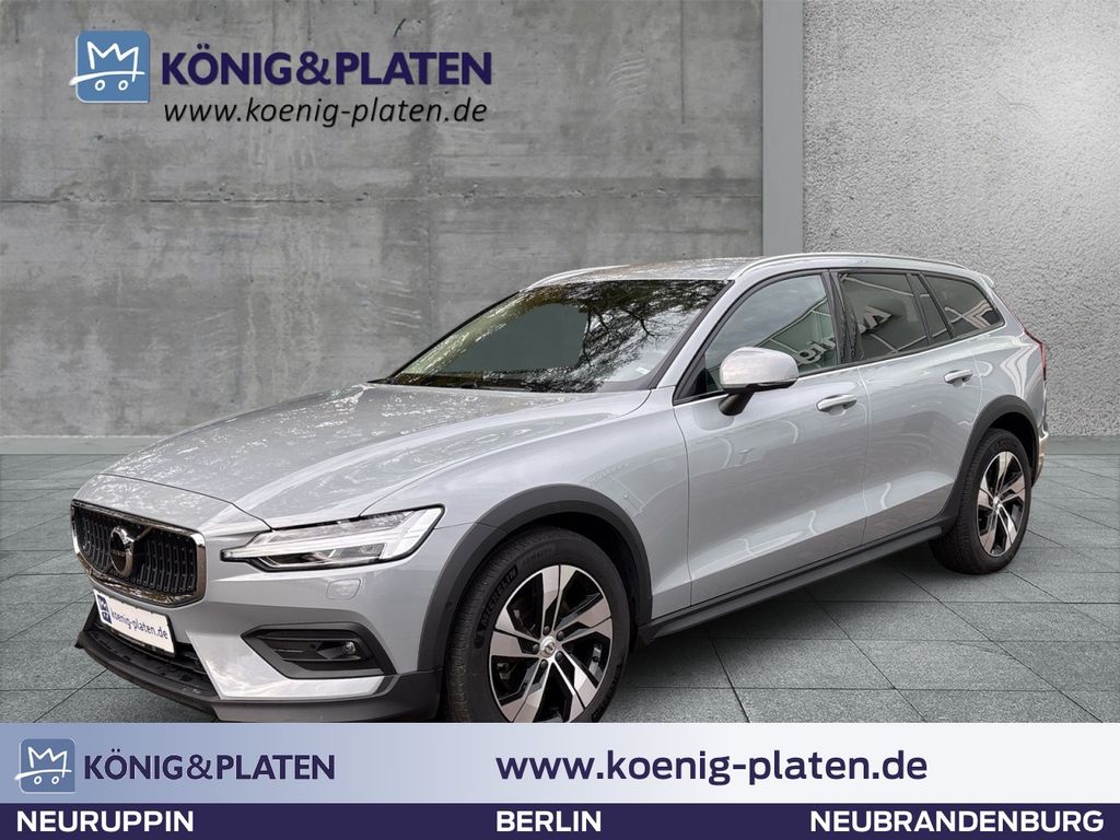 Volvo V60 Cross Country 2024