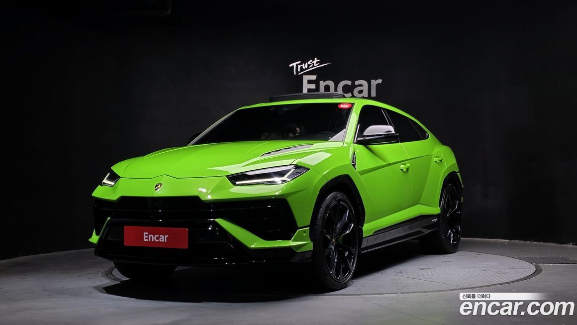Lamborghini Urus 2024