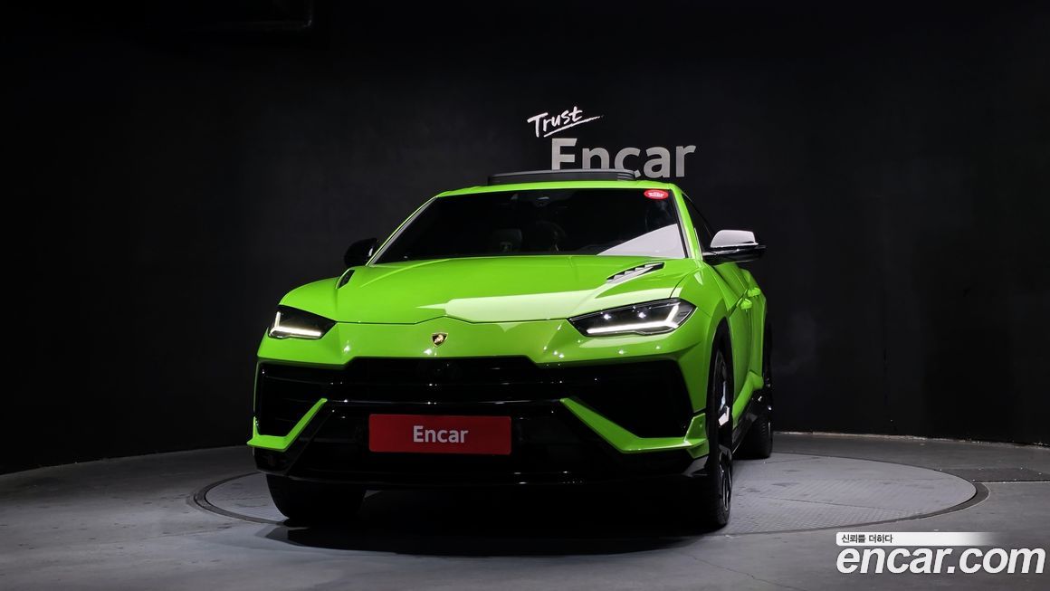 Lamborghini Urus 2024