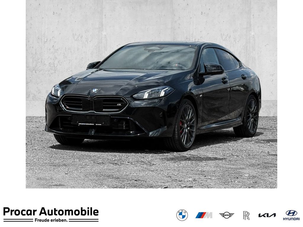 BMW M235