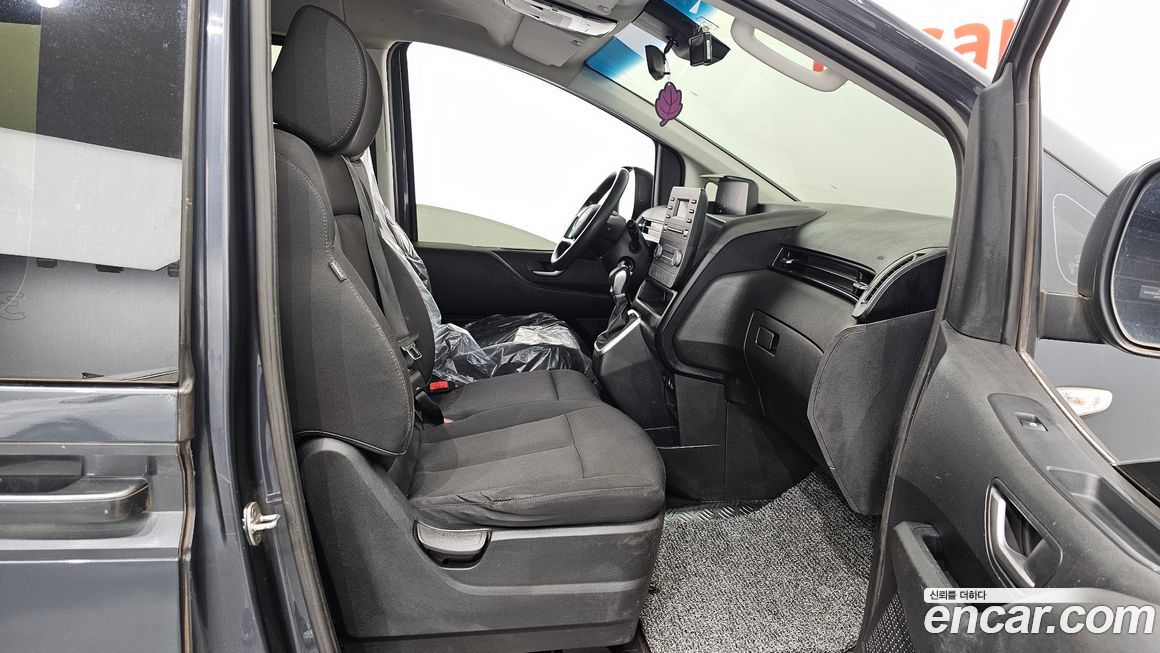 Hyundai Staria 2022