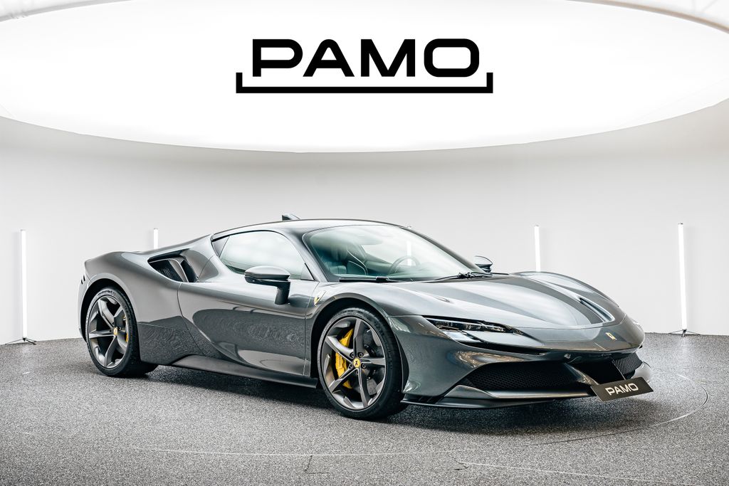 Ferrari SF90 2021