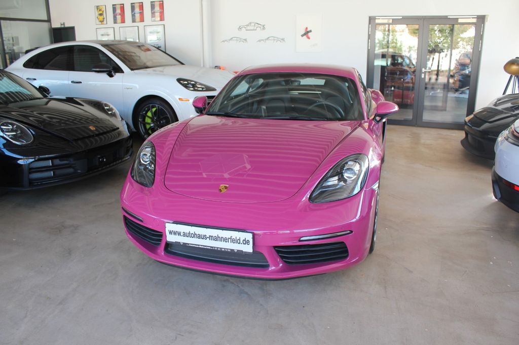 Porsche Cayman 2025