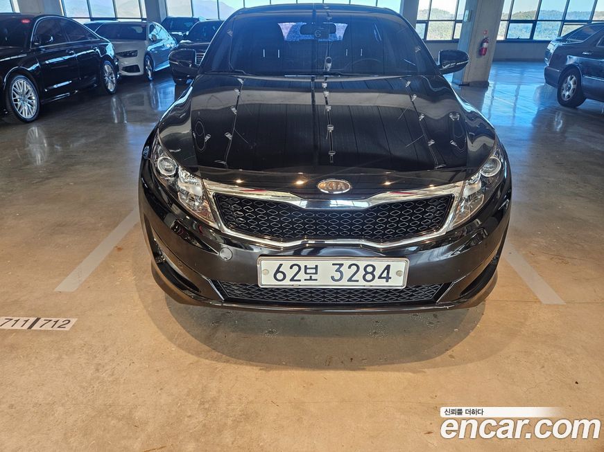 Kia K5 2011