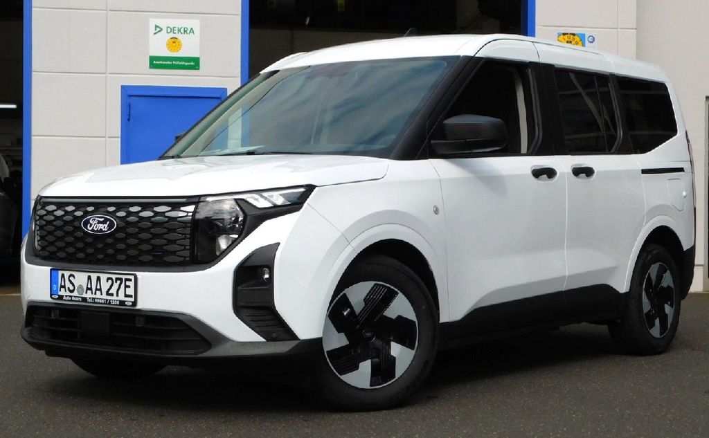 Ford Tourneo Courier 2025