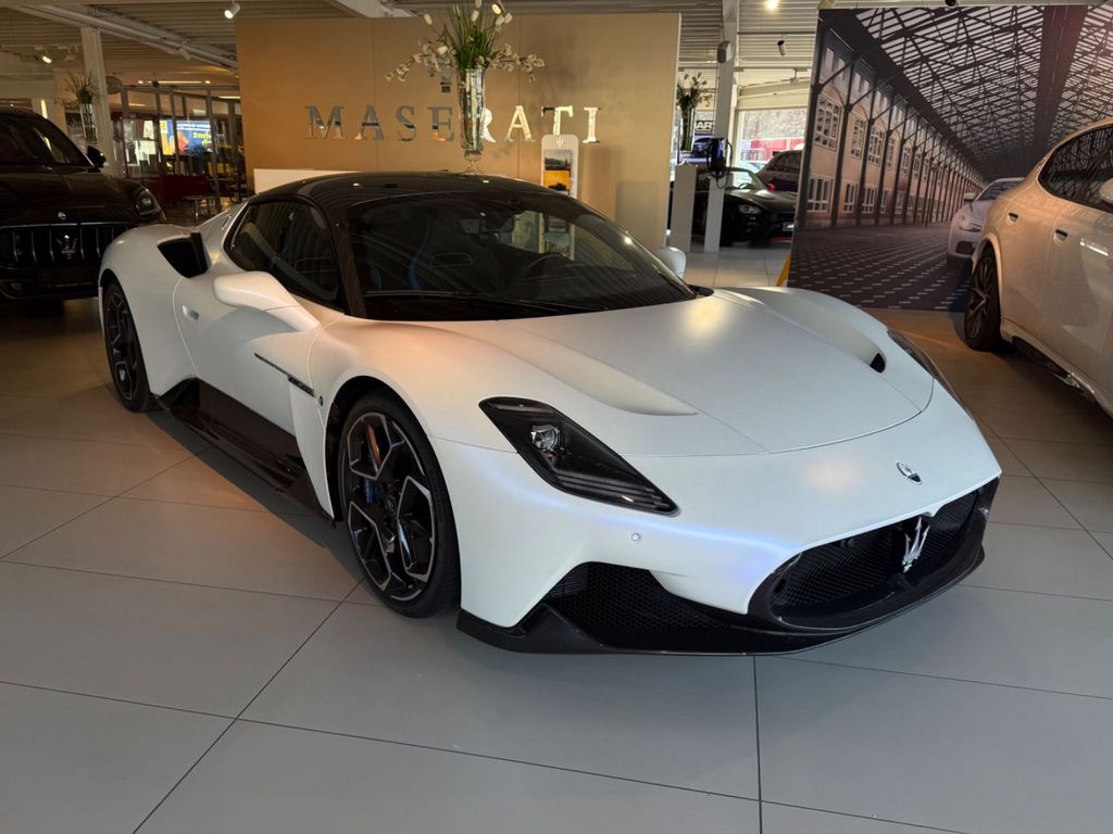 Maserati MC20 2021