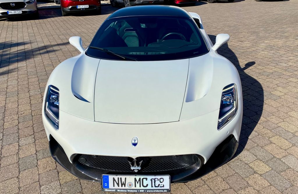 Maserati MC20 2022
