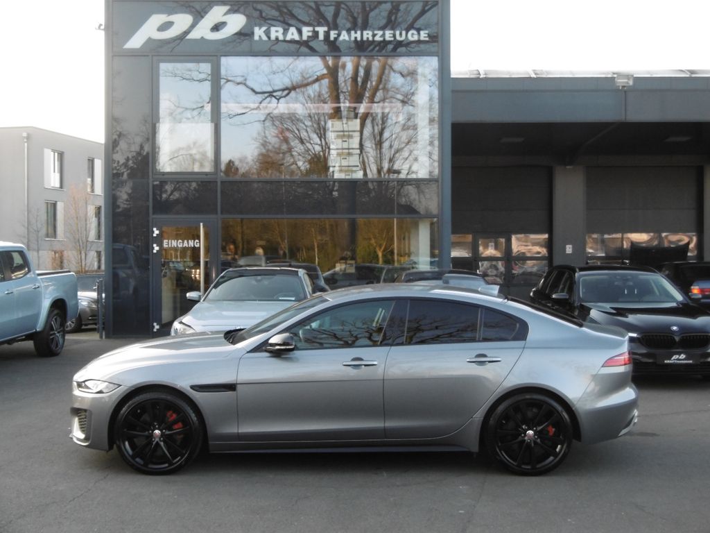 Jaguar XE 2023