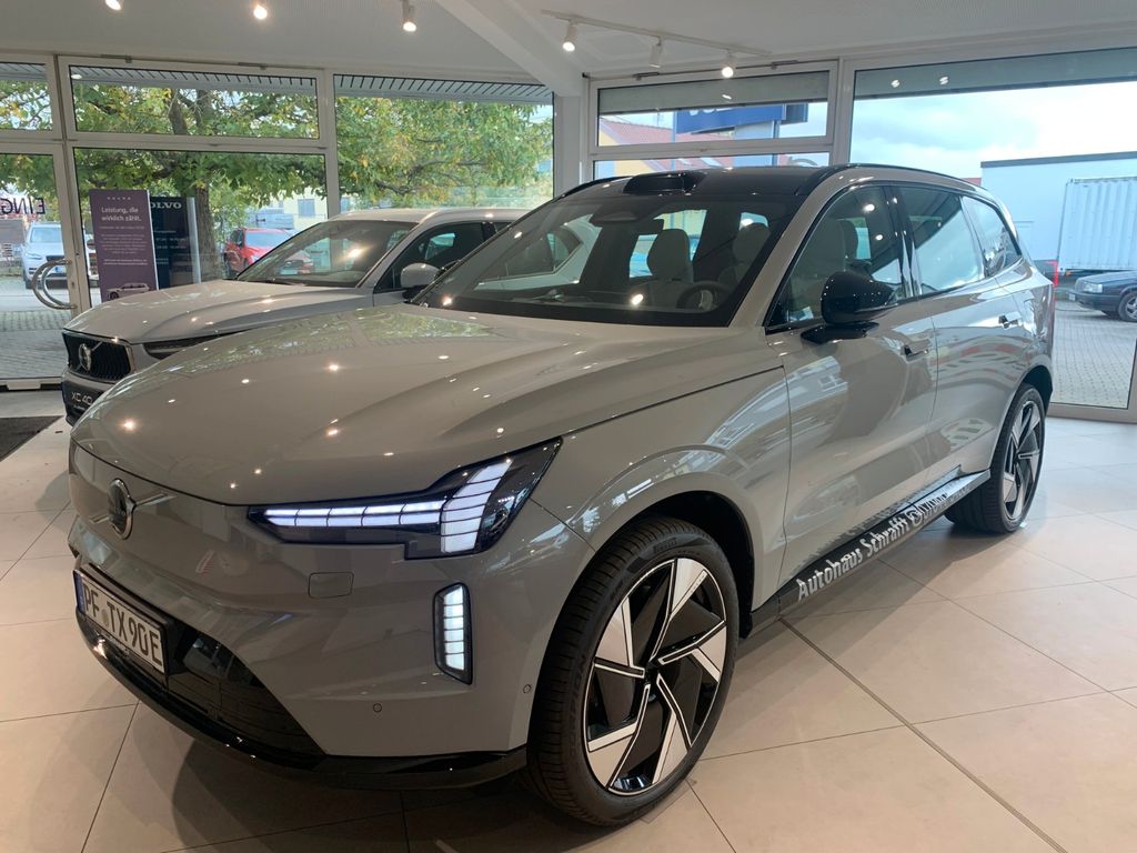 Volvo EX90 2024