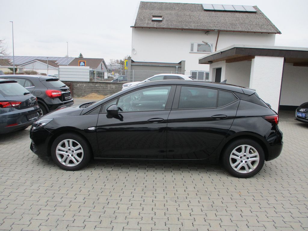 Opel Astra 2022