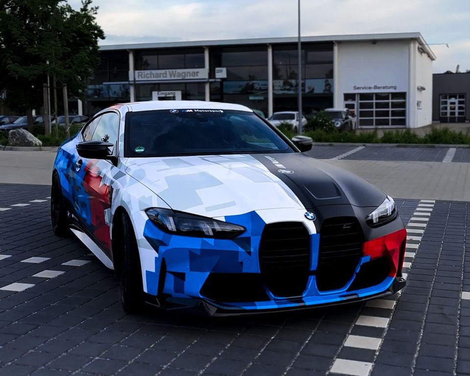 BMW M4 2025