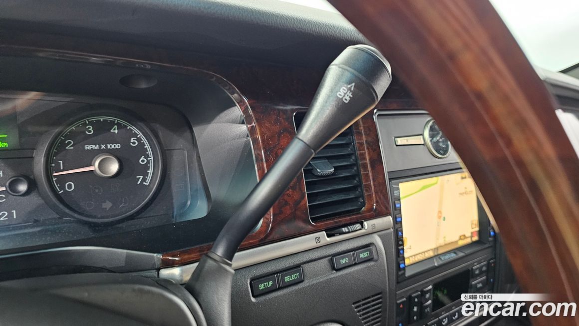 Lincoln Town Car 2008