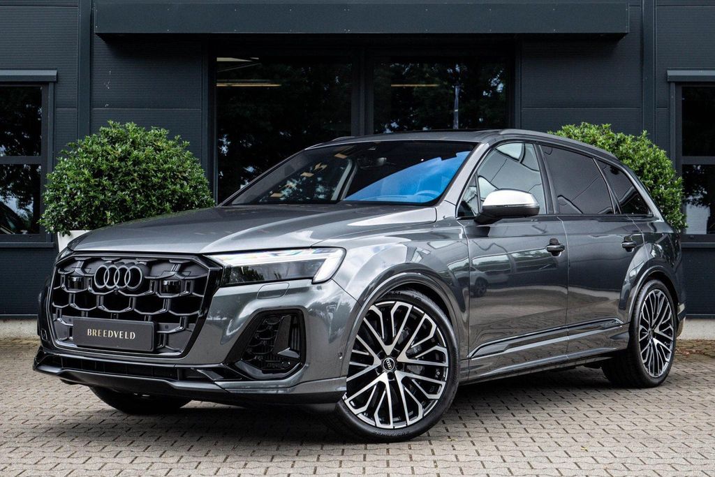 Audi SQ7 2025