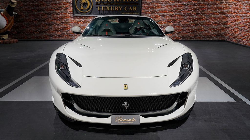 Ferrari 812 2022