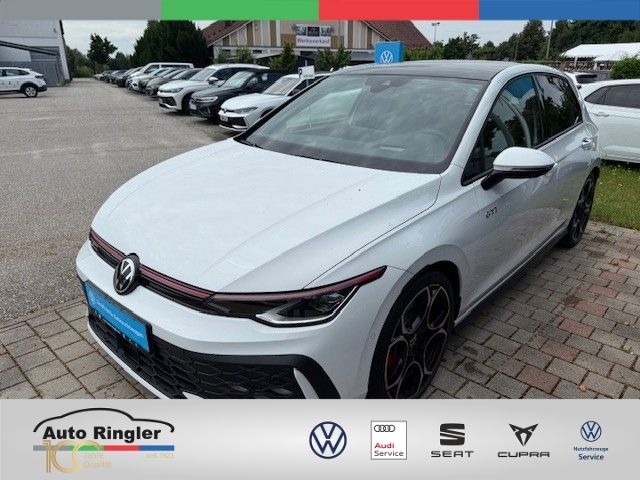 Volkswagen Golf 2025