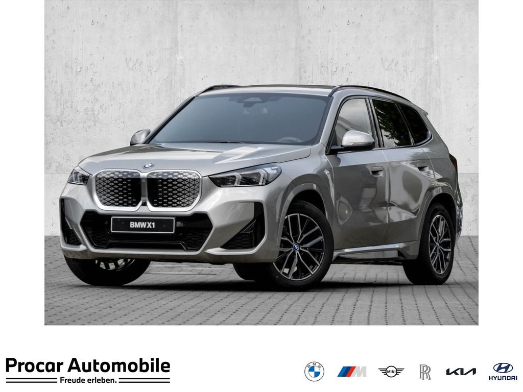 BMW iX1 2025