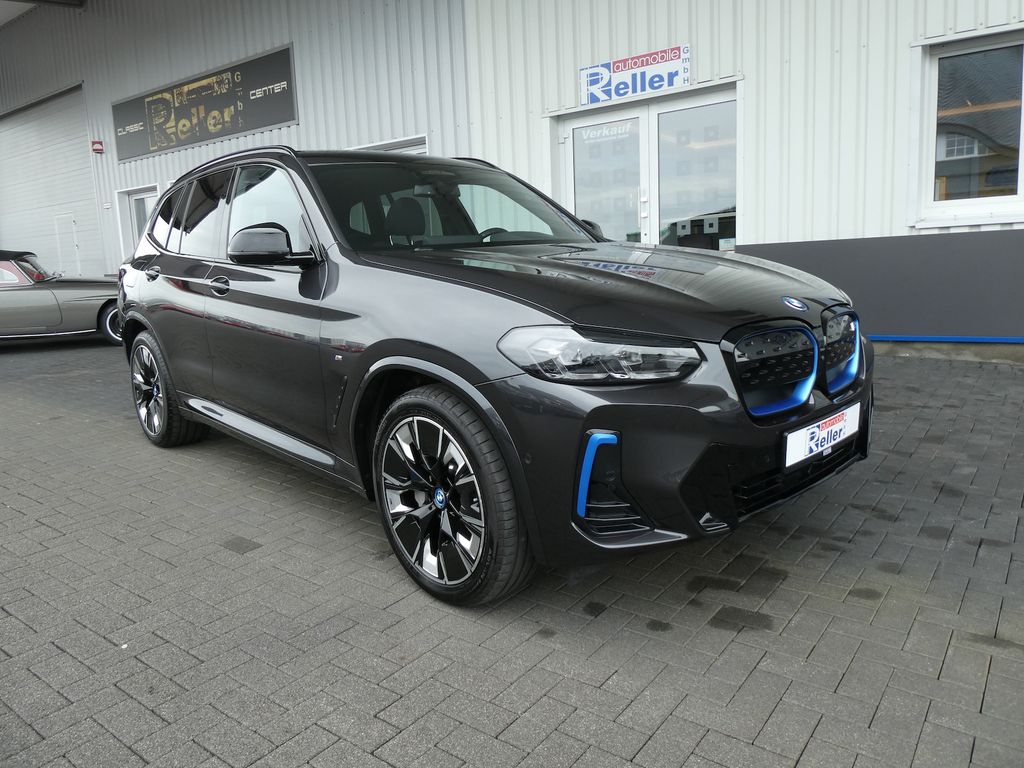 BMW iX3 2023