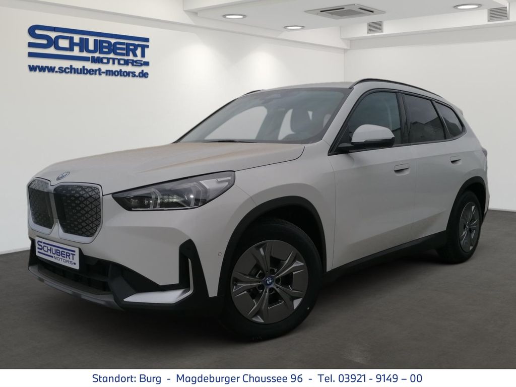 BMW iX1