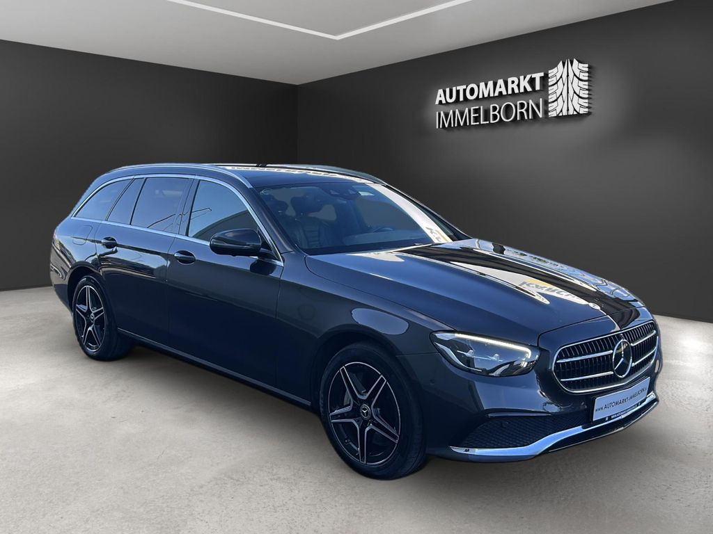 Mercedes-Benz E 300 2022
