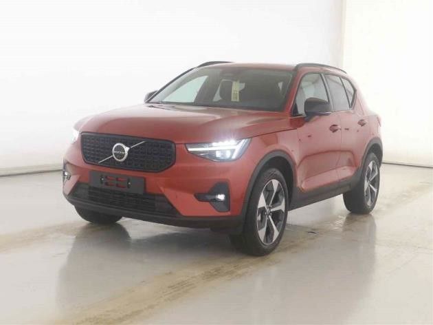 Volvo XC40 2025