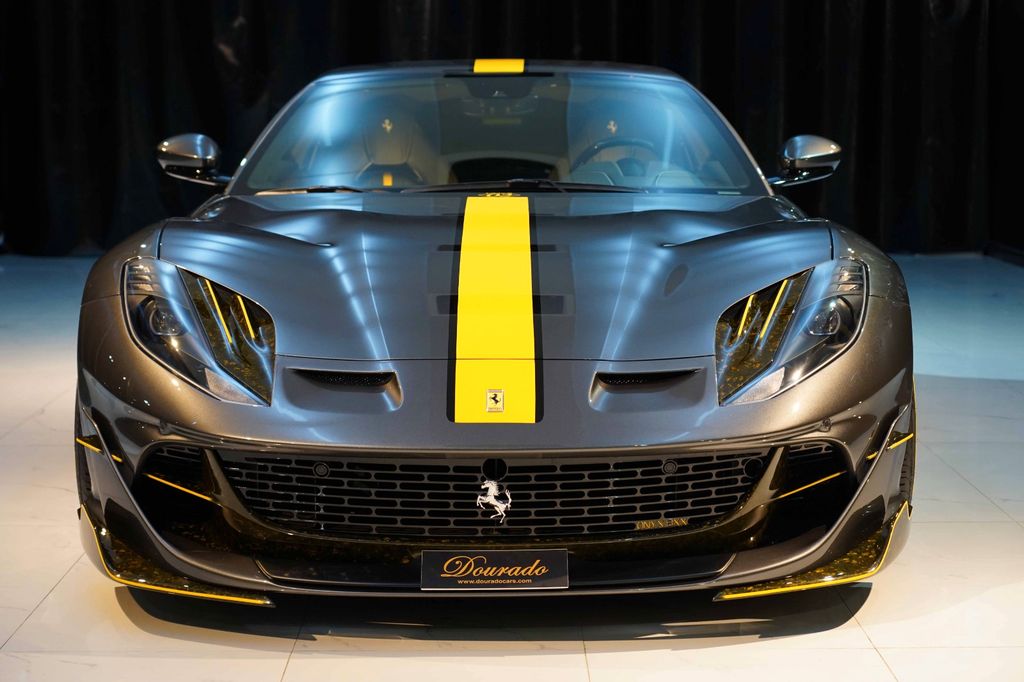 Ferrari 812