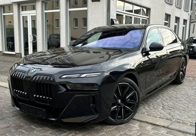 BMW i7 2023