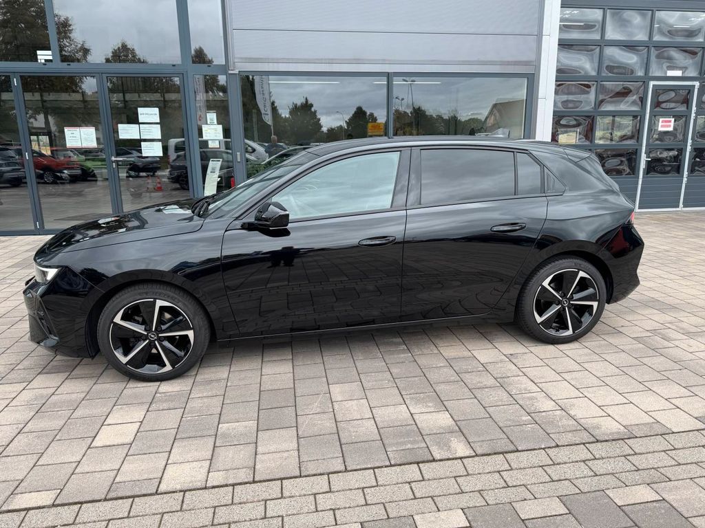 Opel Astra 2024