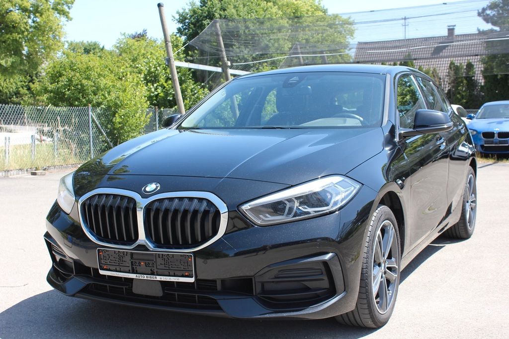 BMW 118 2022