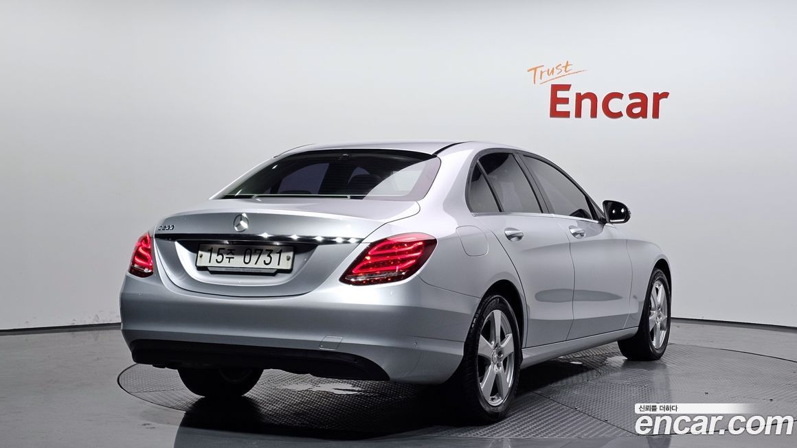 Mercedes-Benz C-Class 2016