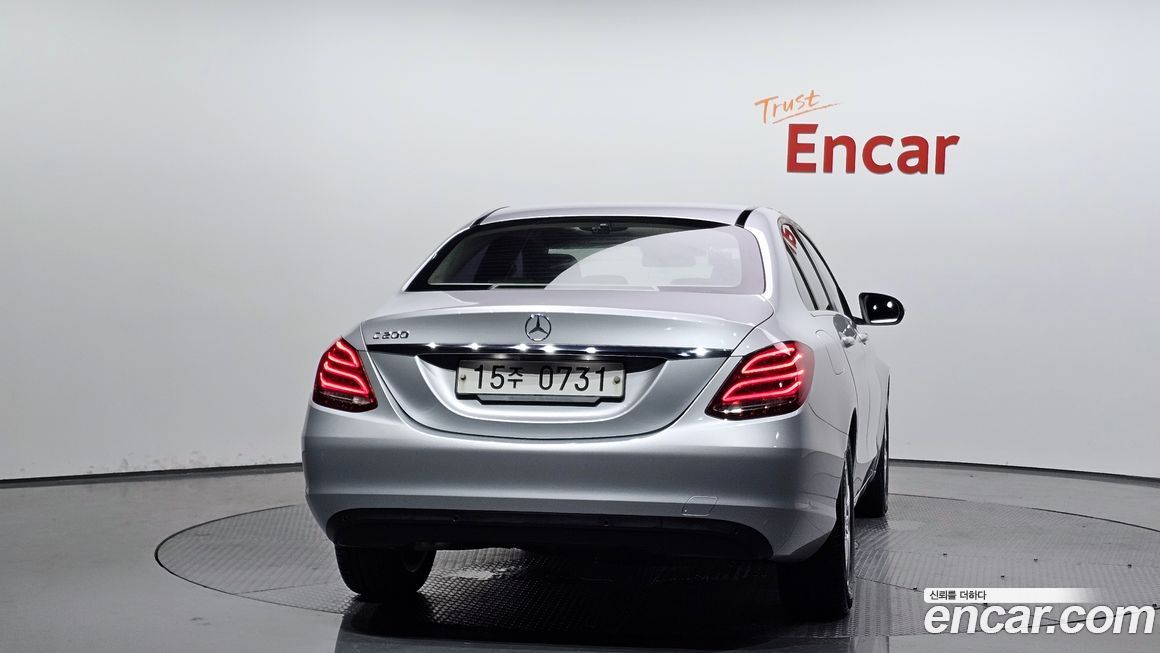 Mercedes-Benz C-Class 2016