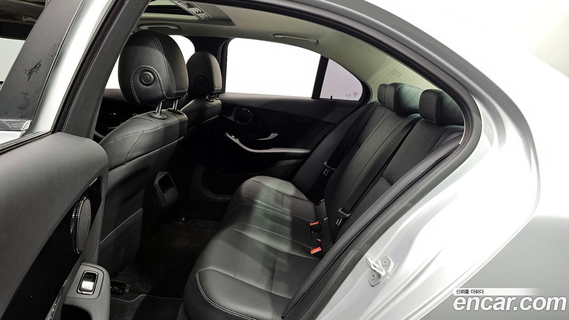 Mercedes-Benz C-Class 2016