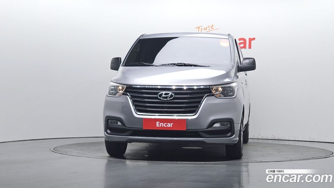 Hyundai Starex 2021