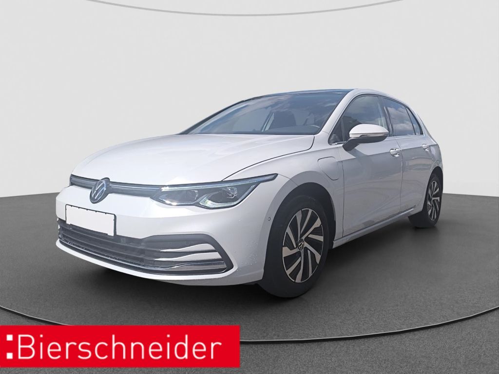 Volkswagen Golf 2021