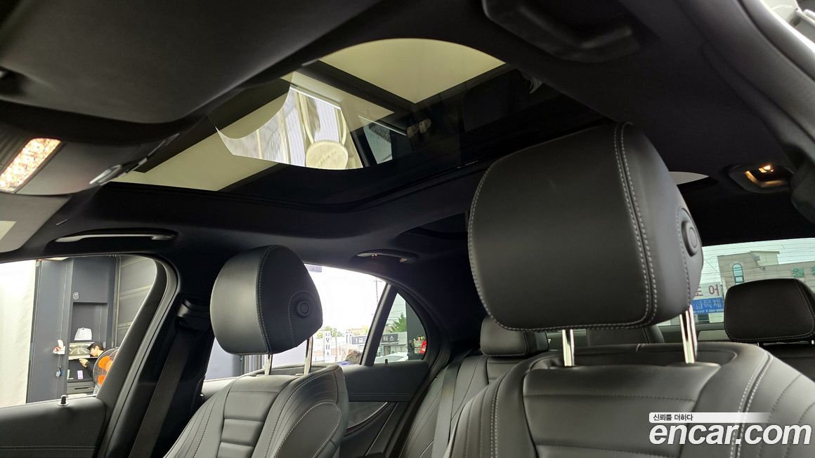 Mercedes-Benz E-Class 2021