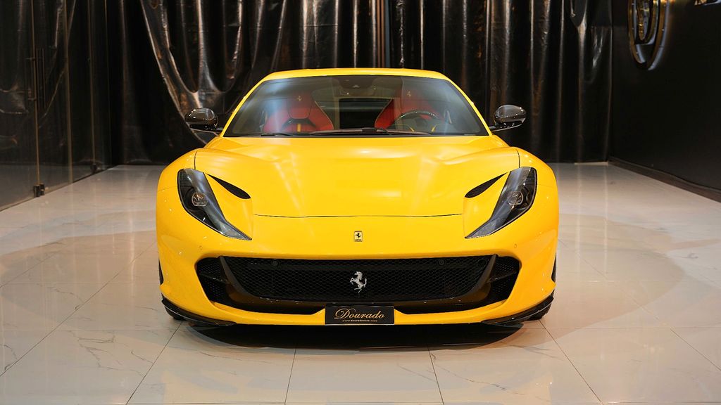 Ferrari 812 2021